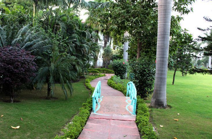 Gajraula Haveli Resort Екстер'єр фото